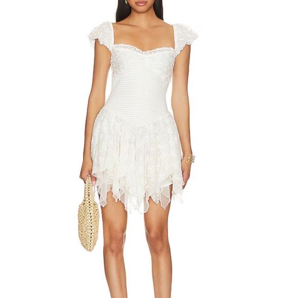 Love The Label Mae Dress - Picture 2 of 5